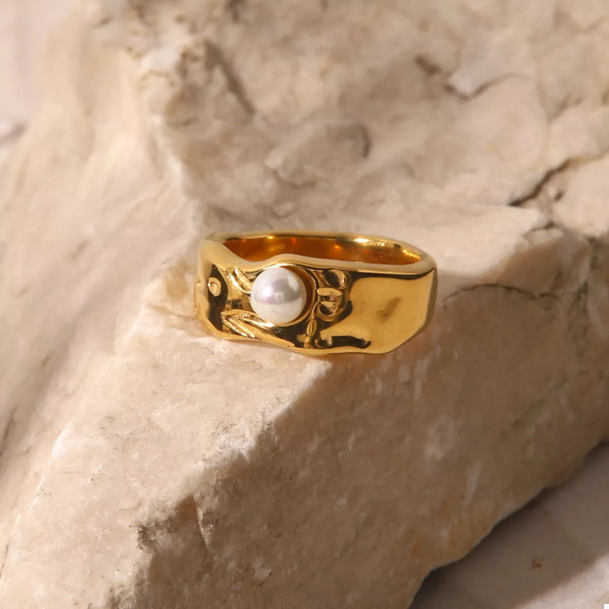 Beautiful Pearl Ring 18K Gold-Plated Rings Trendsi