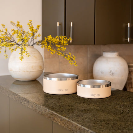 Stainless Steel Pet Bowl – Non-Slip, Durable & Dishwasher Safe | 32oz and 64oz