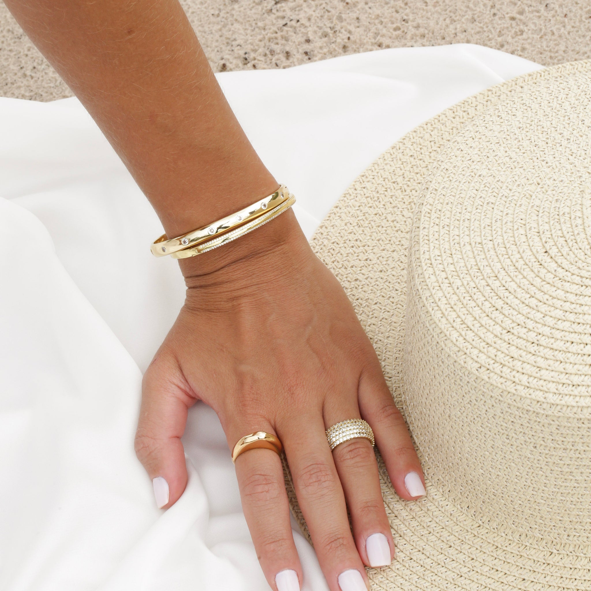 Sophia Bracelets (2 types) 18k gold Bracelet Views & Co