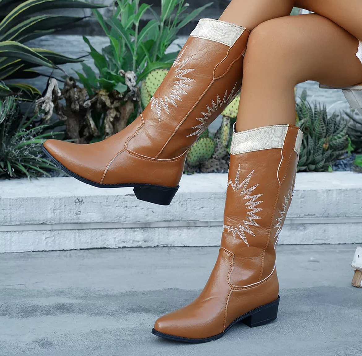Point Toe Block Heels Western Boots (Camel/Black/White) Trendsi