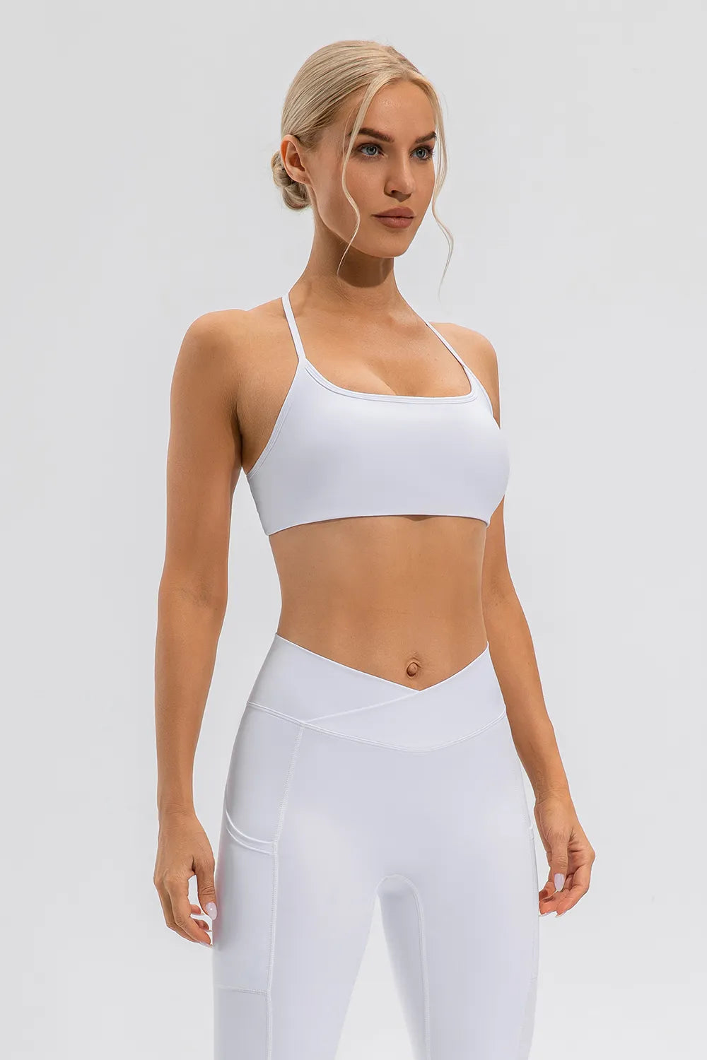 Crisscross Spaghetti Strappy Sports Bra (5 colors) Trendsi