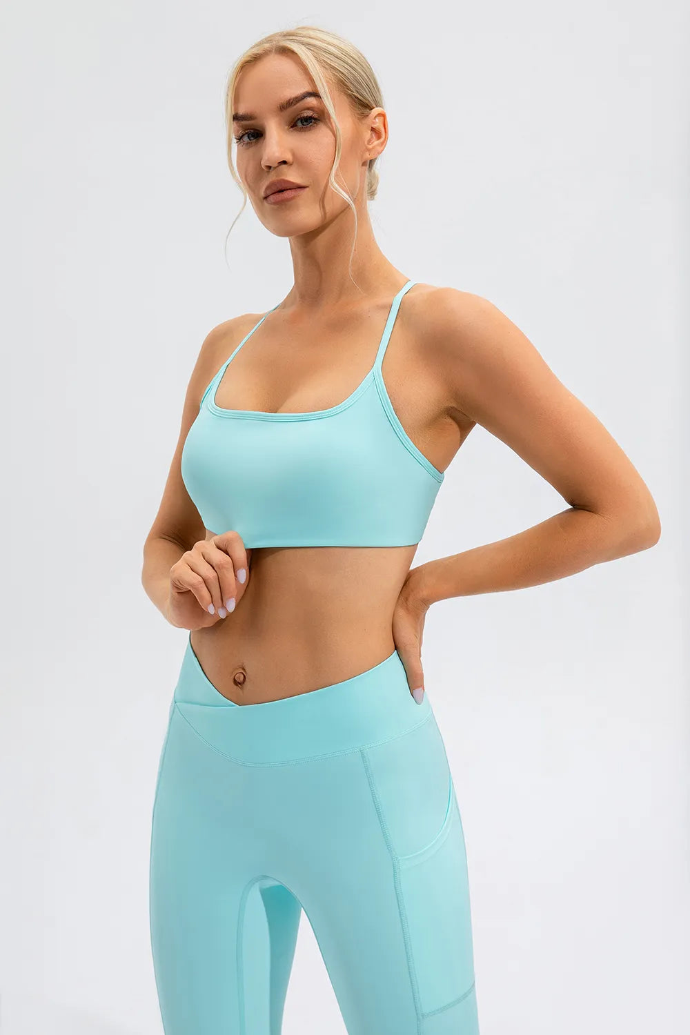 Crisscross Spaghetti Strappy Sports Bra (5 colors) Trendsi