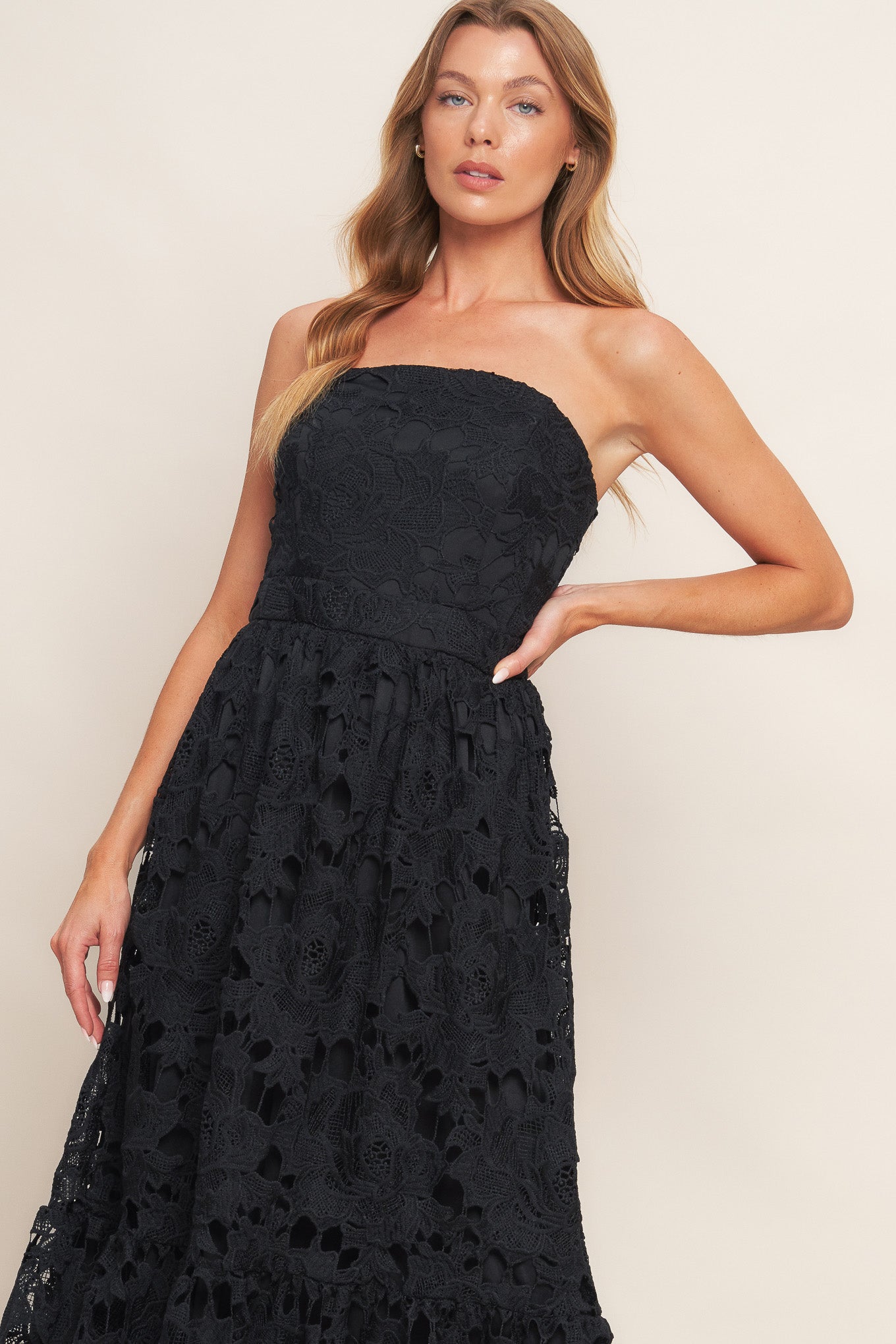 CAREFREE NIGHTS BLACK LACE MIDI DRESS