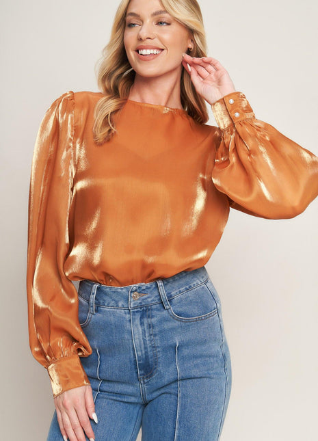 OUTING LIGHT WOVEN TOP