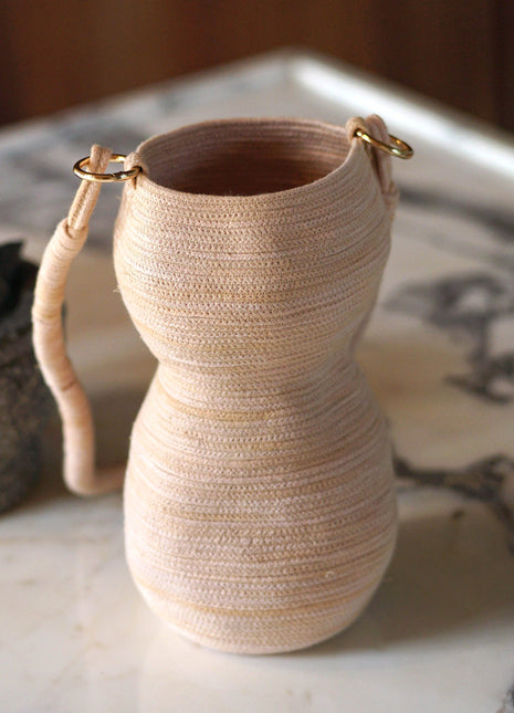 OINO Vase Bag in Sand Beige