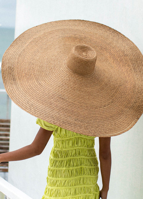 The Solana Oversized Straw Hat In Toasted Beige