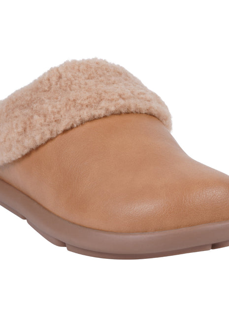 Women's Shari Cognac Flat Flat Sandals GC Shoes