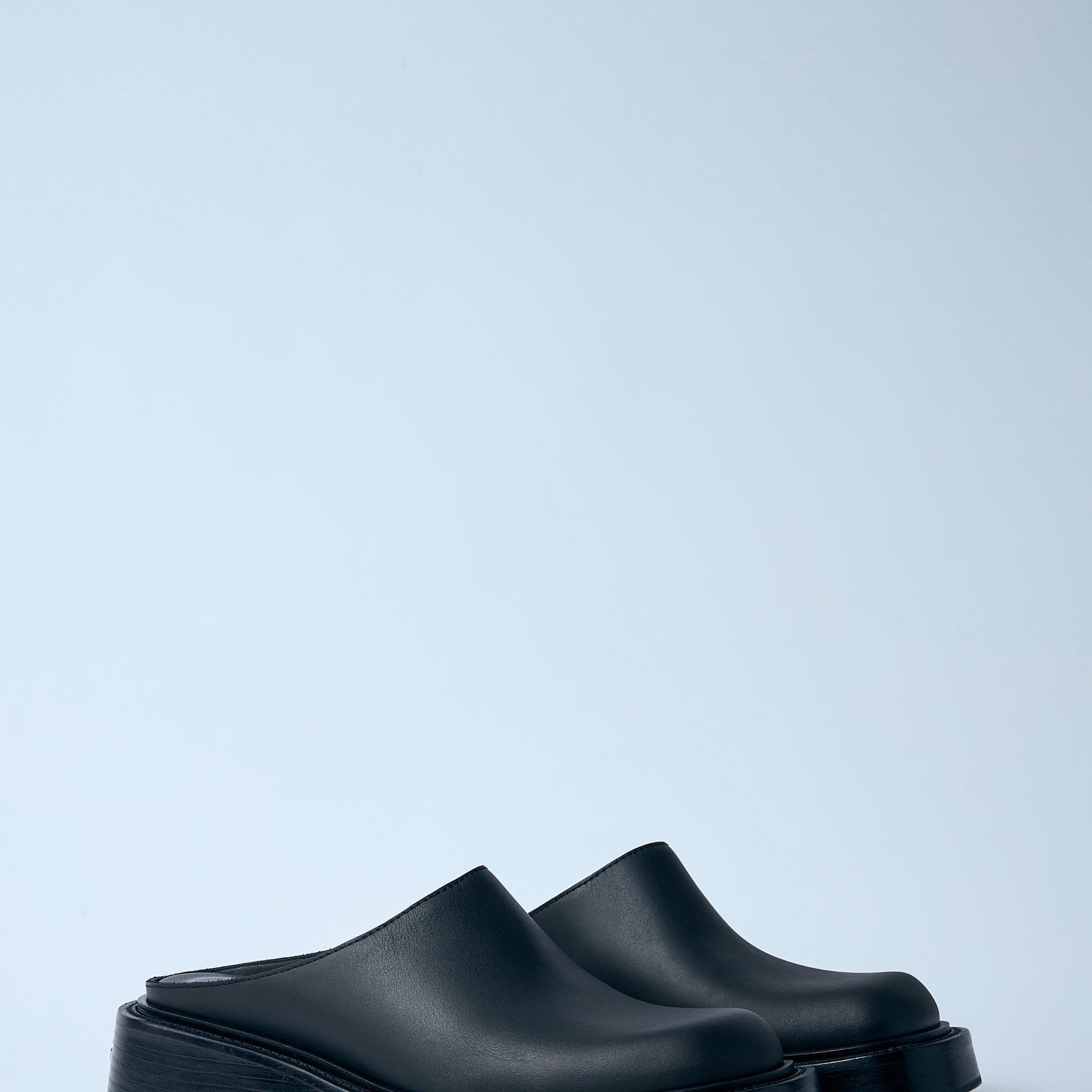 Alexander Wang Women Dean Clogs