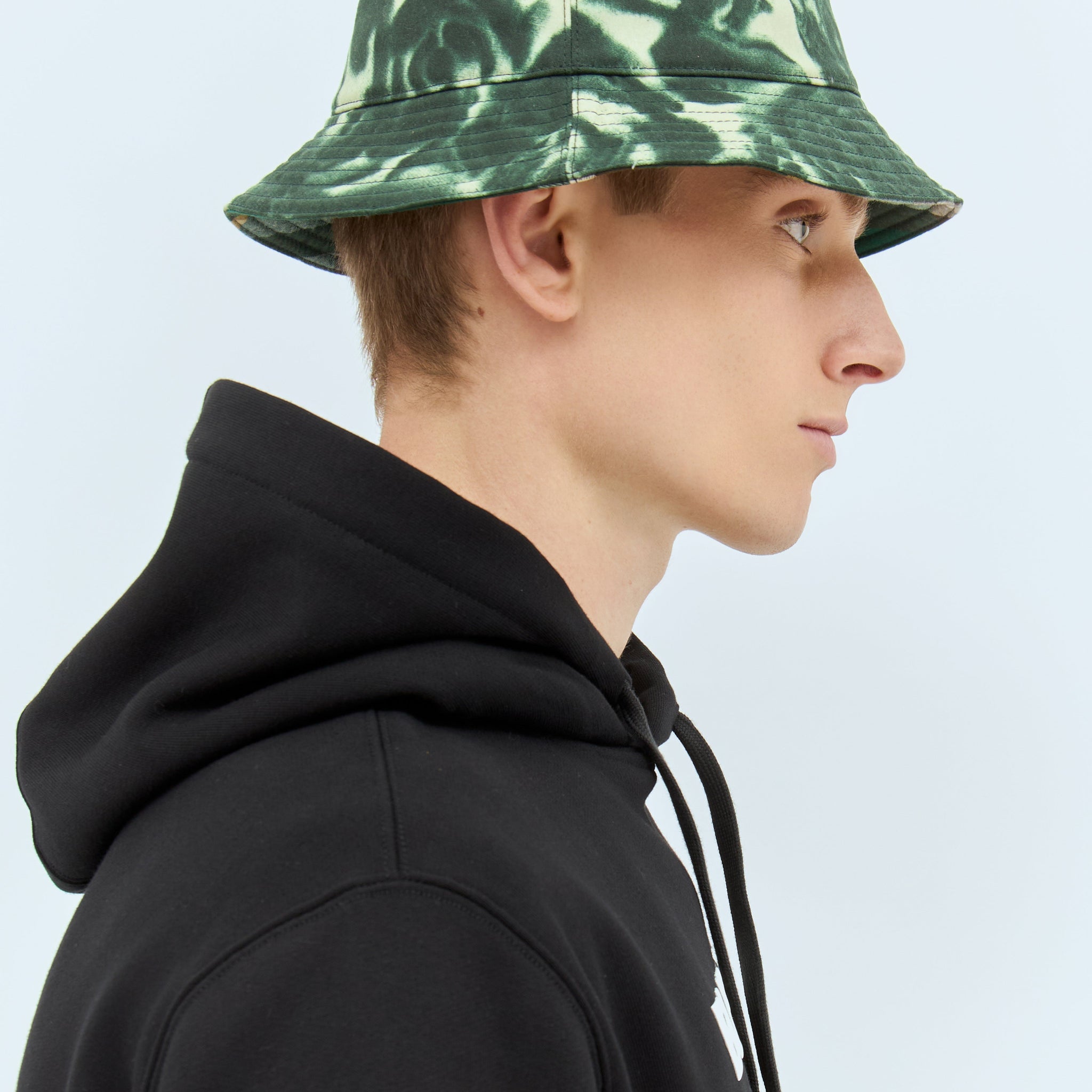 Burberry Men Rose Print Wax Bucket Hat