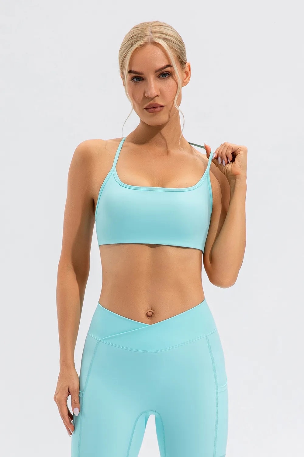 Crisscross Spaghetti Strappy Sports Bra (5 colors) Trendsi