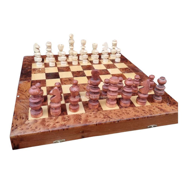 The Handcrafted Moroccan Chess Set / Jeux D'échecs